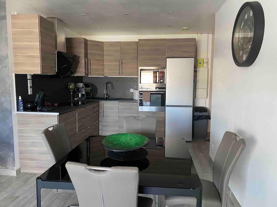 Charmant Appartement T3 La Ciotat Exterior photo